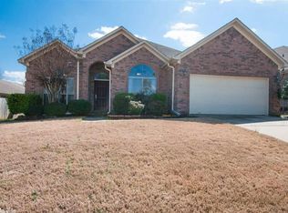 120 Waterside Dr, Maumelle, AR 72113