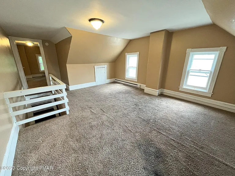216-218 Carbon St #216-218 — Photo 7