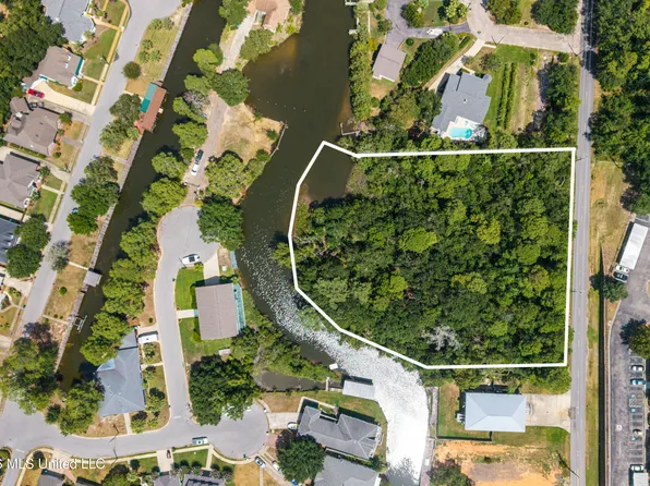 Magnolia St, Gulfport, MS 39507