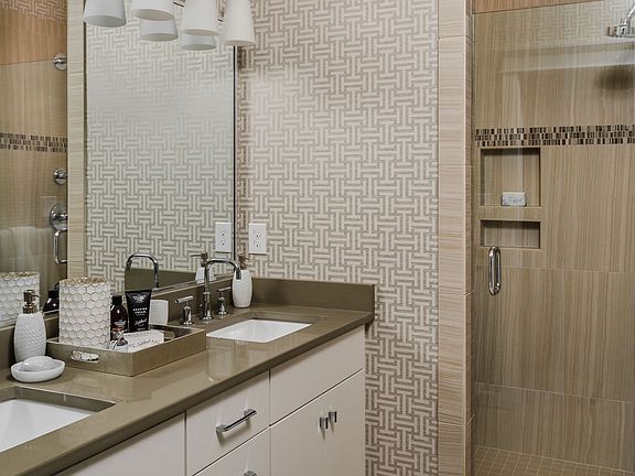 The Belmont Master Bath