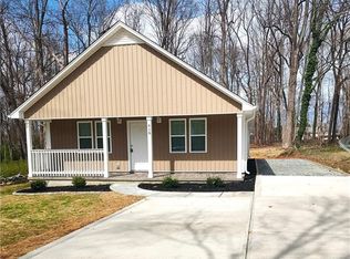 418 Rocky Knoll Rd, Greensboro, NC 27406