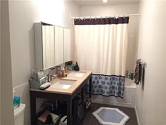 Rented by R New York