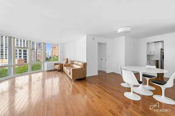 Rented by The Agency | media 12