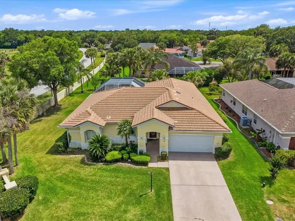 2 Carlson Ln, Palm Coast, FL 32137