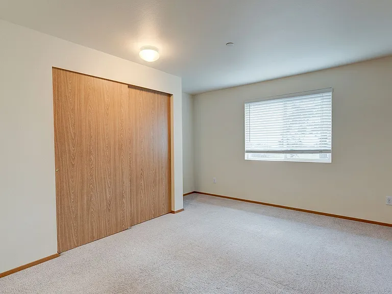 485 SW Bayshore Dr #D303 — Photo 10
