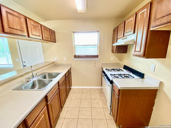 5th image of 3134 LANCREST DR