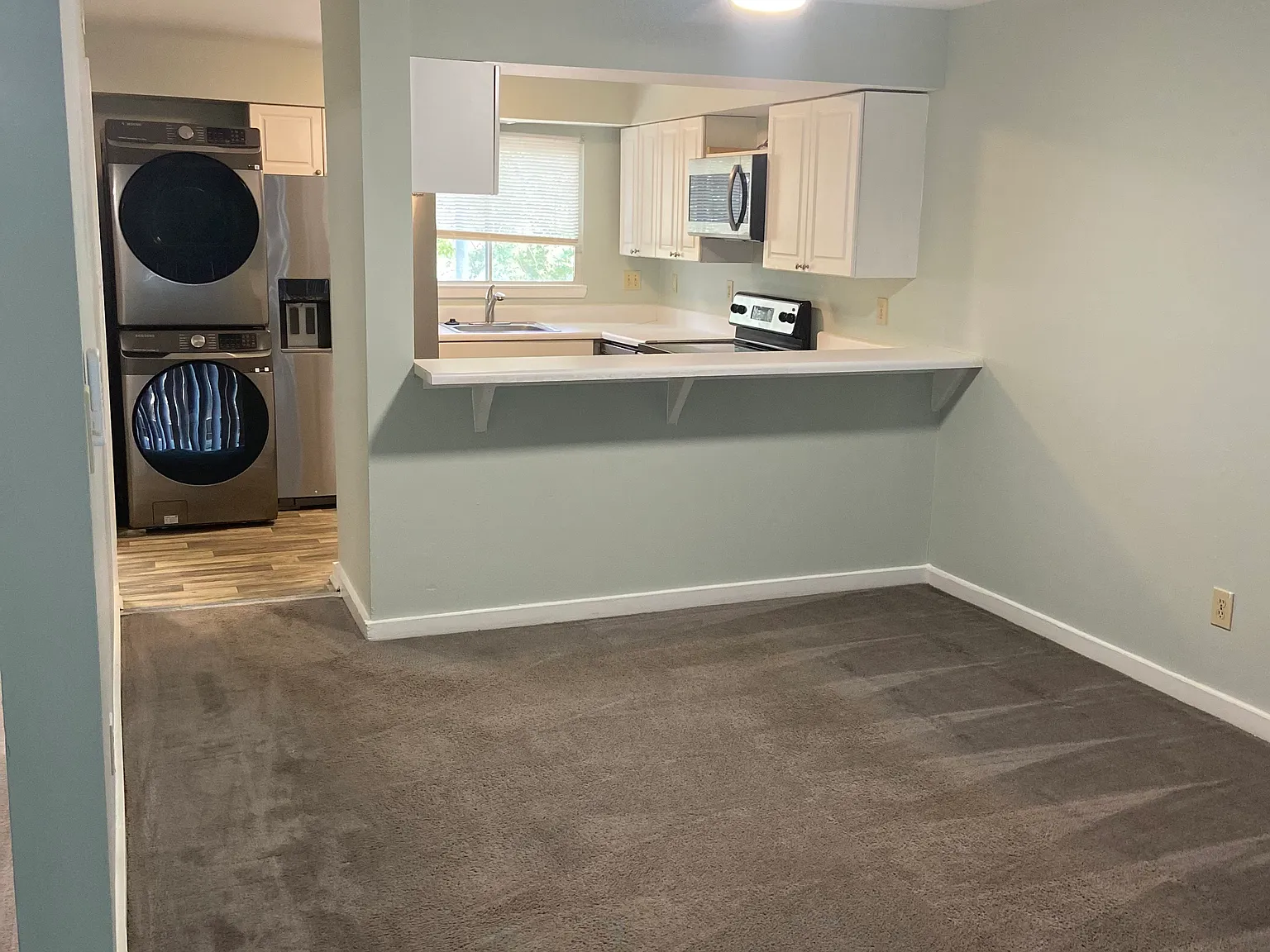 2 bed, 1.5 bath, 1080 sqft, $1,500 — Photo 3