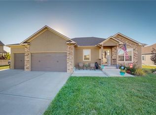 4809 SW 4th St, Blue Springs, MO 64014