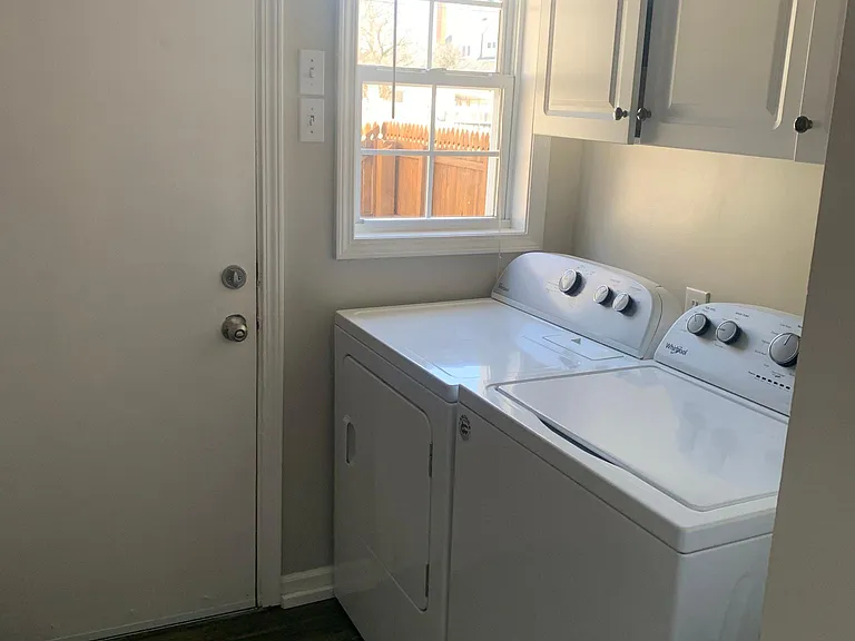 239 Columbia Ave — Photo 14