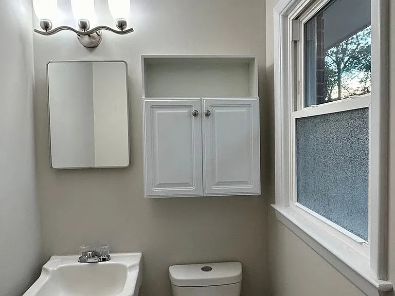 408 Lynette Dr — Photo 32