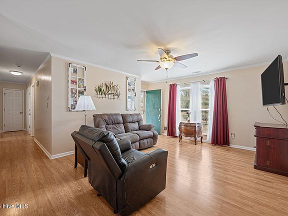 5th image of 502 Tallpine Road