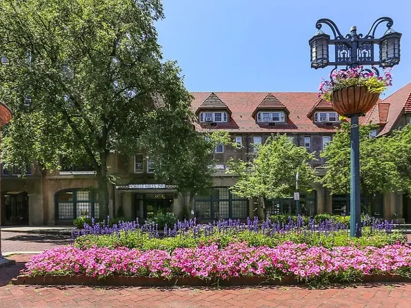 1 Station Sq APT 411, Forest Hills, NY 11375