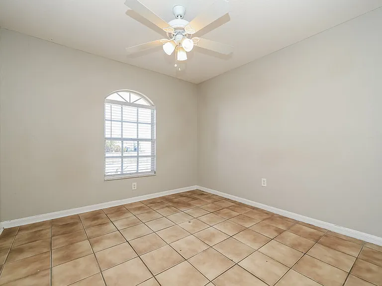 206 Lookout Dr — Photo 12