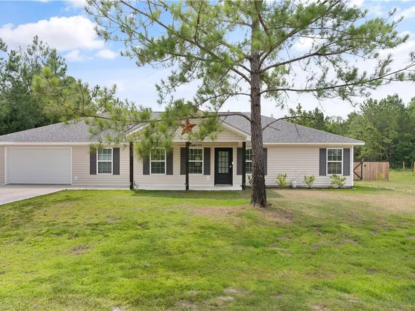 941 Red Hawk Dr, Waynesville, GA 31566