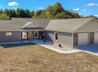 16555 Pettengill Rd, Empire, MI 49630