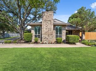 2 Gentry Ct, Trophy Club, TX 76262