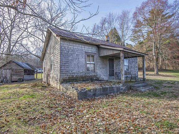 3rd image of 259 Sherman Ln