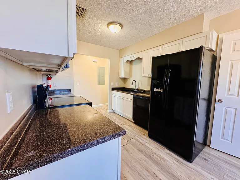 163 Lauren Ln — Photo 5