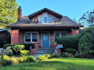 1609 Nelson Ct, Hewlett, NY 11557