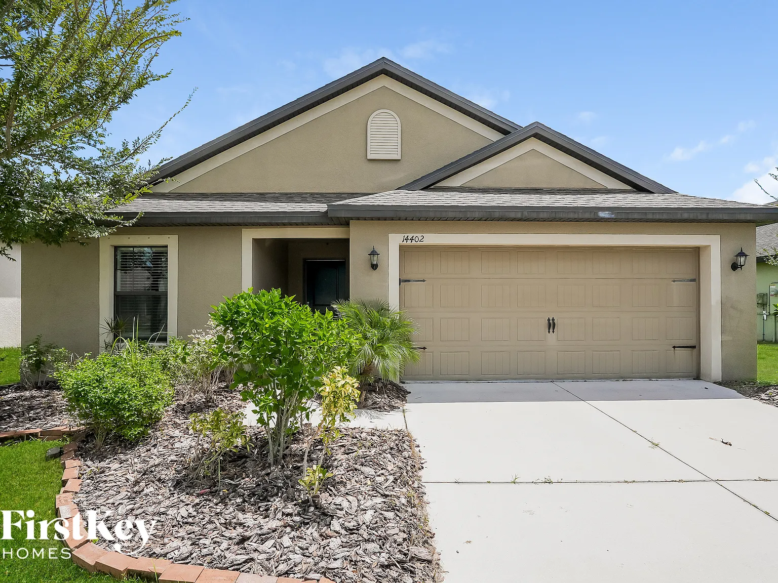 3 bed, 2.0 bath, 1357 sqft, $2,200 — Photo 1