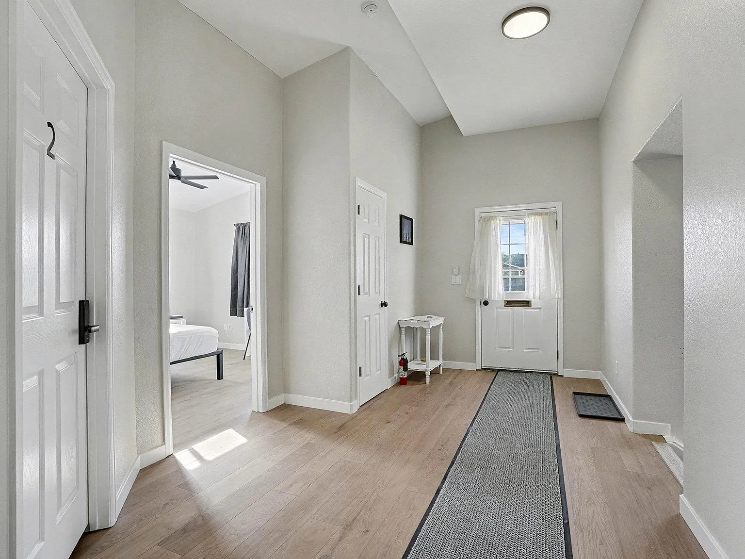 4 bed, 3.5 bath, 2188 sqft, $1,135 — Photo 3