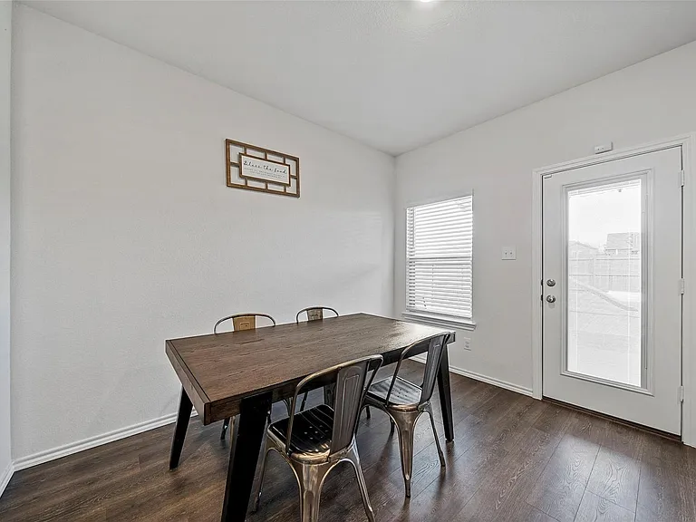 813 Cottonwood Way — Photo 11