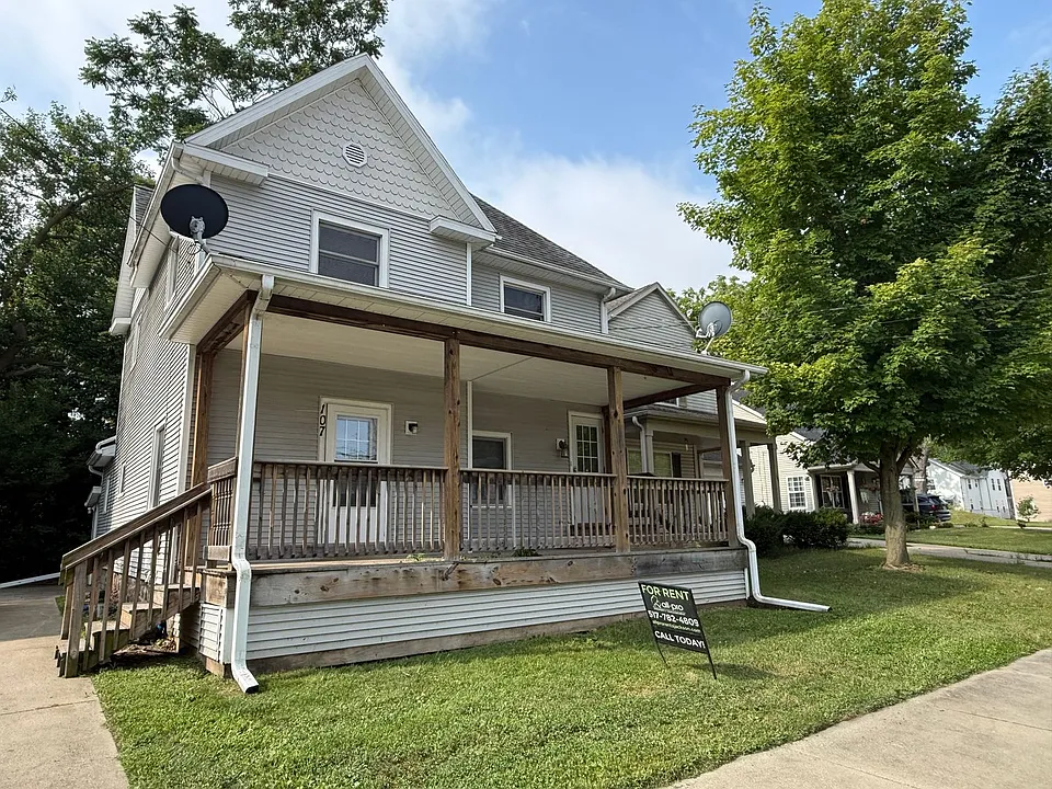 107 W Wilkins St