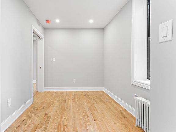 3rd image of 1900 Newkirk Ave #3