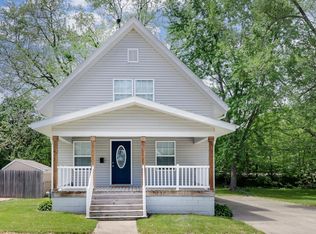 1111 S Clayton St, Bloomington, IL