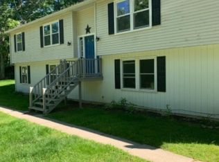 18 Goshen Rd APT 2, Chaplin, CT 06235