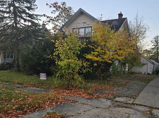 2229 Mallery St, Flint, MI 48504