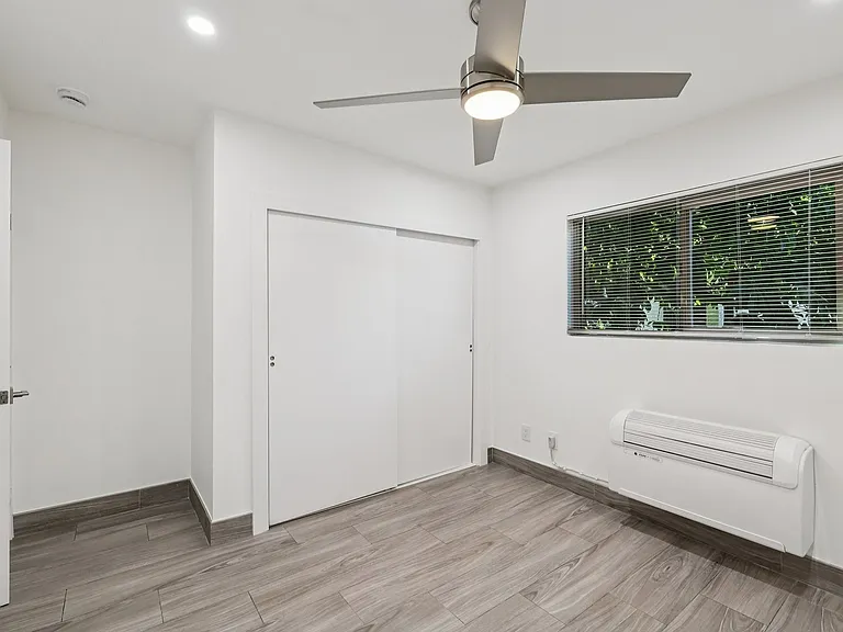 458 Ballantyne St — Photo 15