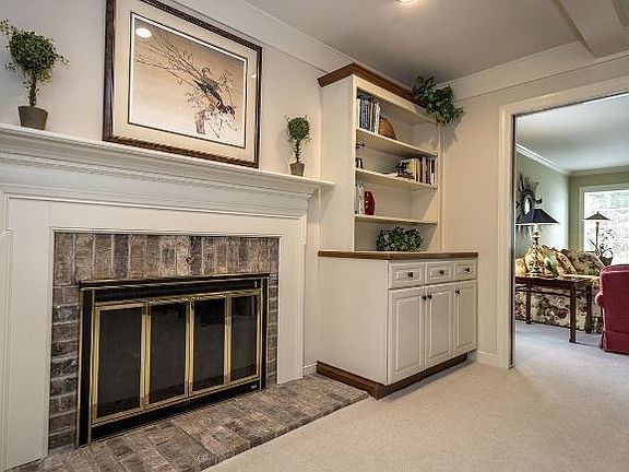 3rd image of 1615 Barrington Woods Dr