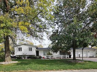 816 4th Ave, Fairmont, NE 68354