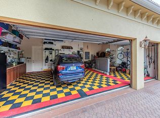 5939 Barclay Ln, Naples, FL 34110