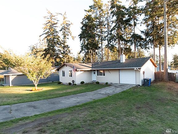 2nd image of 591 NW Dory Dr