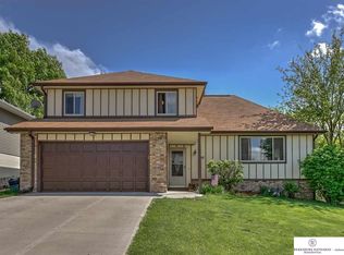 14717 Elm St, Omaha, NE 68144
