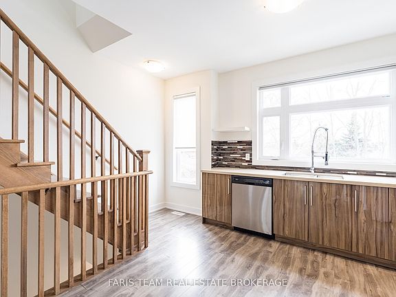 5th image of 540 Essa Rd #52