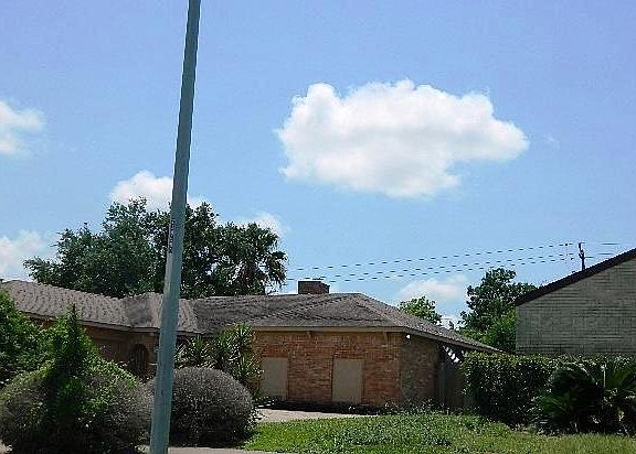 3rd image of 8003 Portal Dr