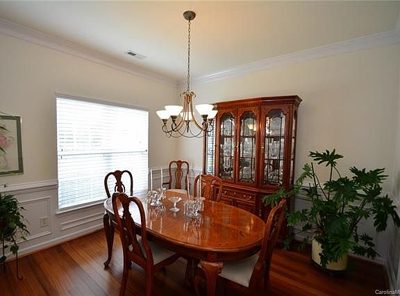 4th image of 7482 Sedgebrook Dr W