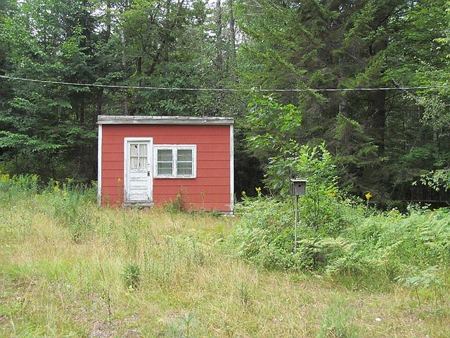 2nd image of 130 Matthews Ln
