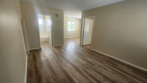 2706 Graham Ave #5 Photo 1