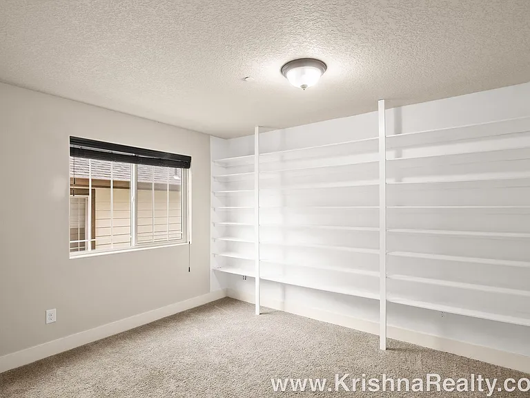 7515 NE Owens St — Photo 18