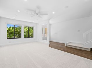 1034 Raintree Dr, Palm Beach Gardens, FL 33410