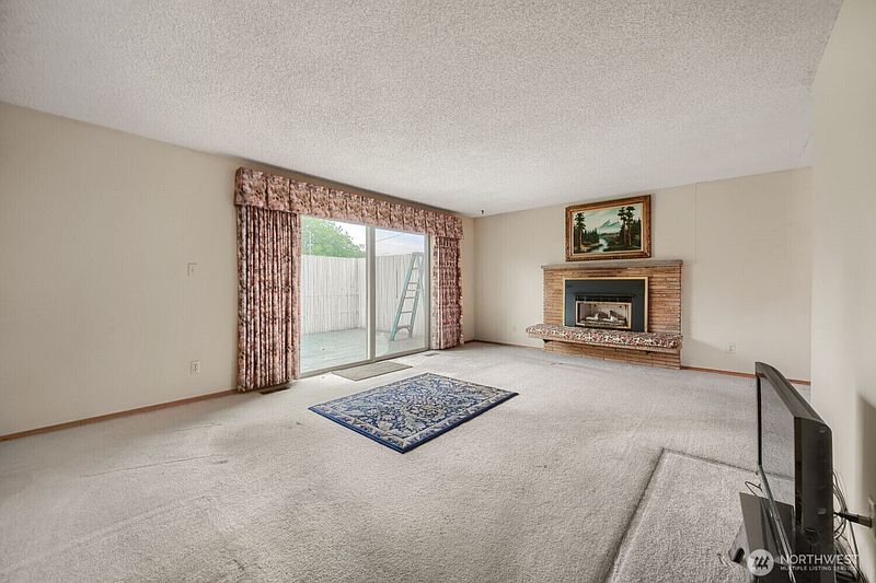5th image of 12524 13th Avenue SW