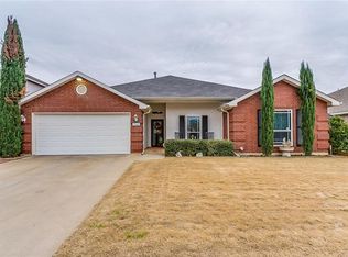 9048 Tyne Trl, Fort Worth, TX 76118