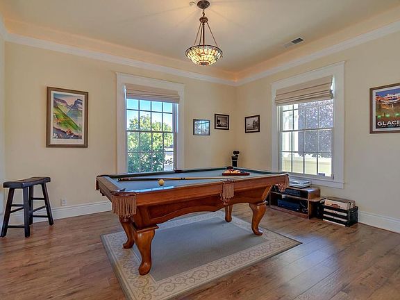 4th image of 2709 Centennial Dr