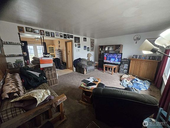 4th image of 1318 S 6th Avenue