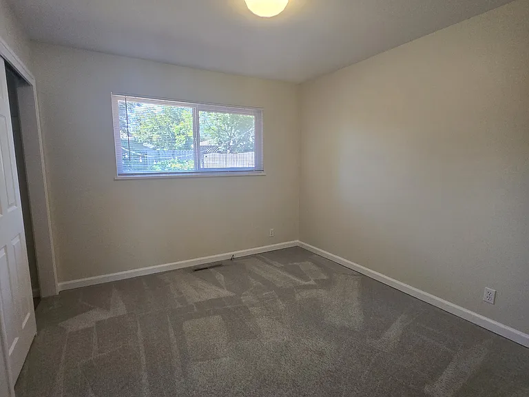 3656 Evergreen Rd — Photo 12