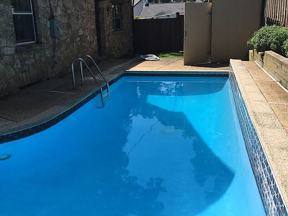 beautiful L-shaped pool 